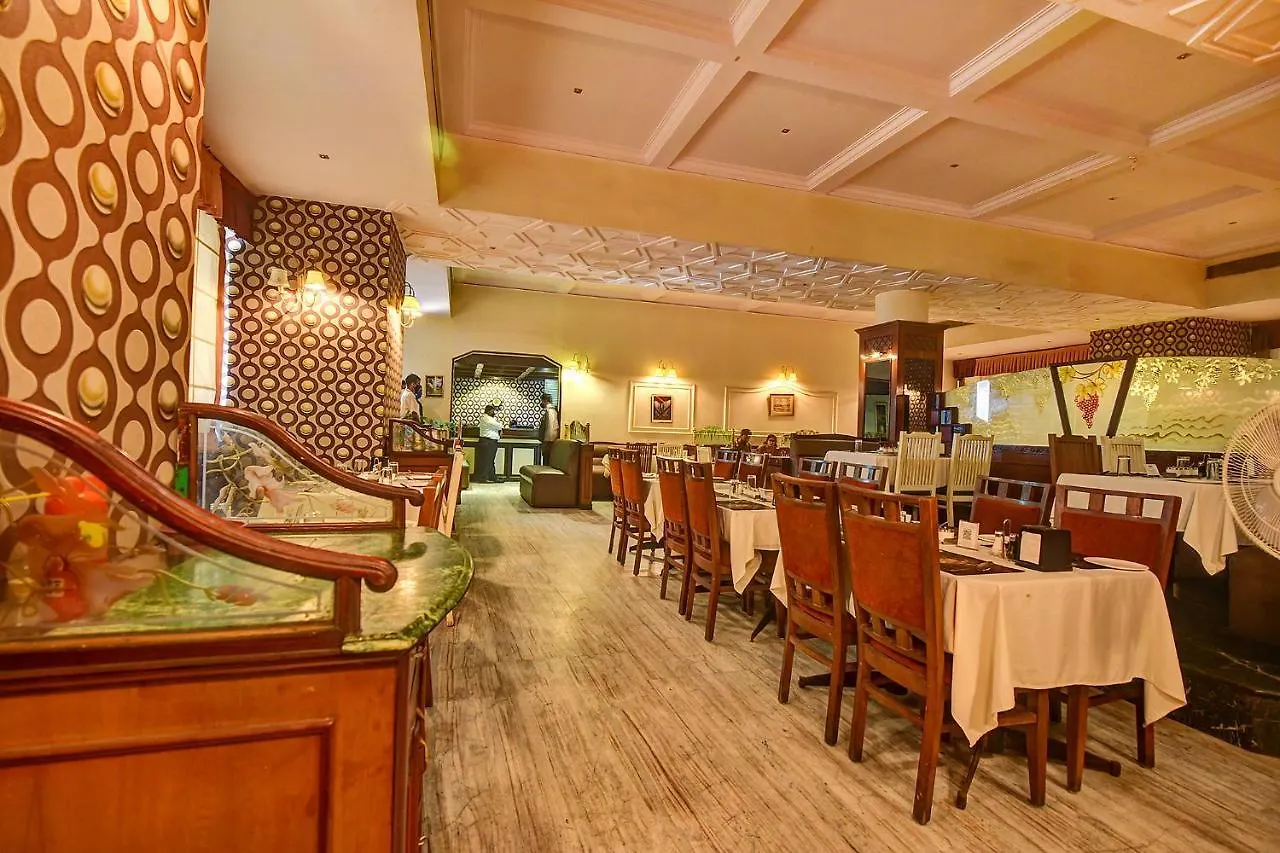 *** Hotel Fabhotel Maurya Residency Mysore India